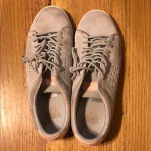 Le Coq Sportif Grey and Pink Sneakers